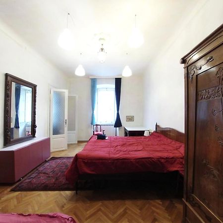 Casa Antica - Historical Apartment In Old City Center Terst Pokoj fotografie