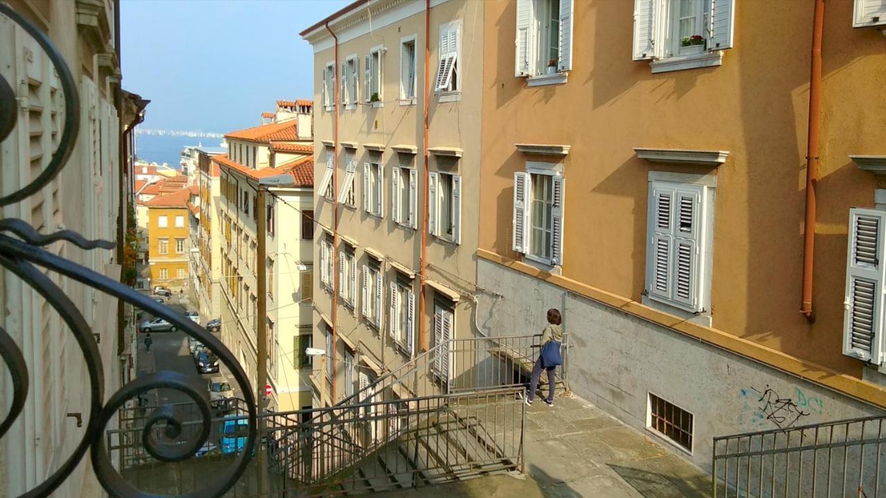 Casa Antica - Historical Apartment In Old City Center Terst Exteriér fotografie