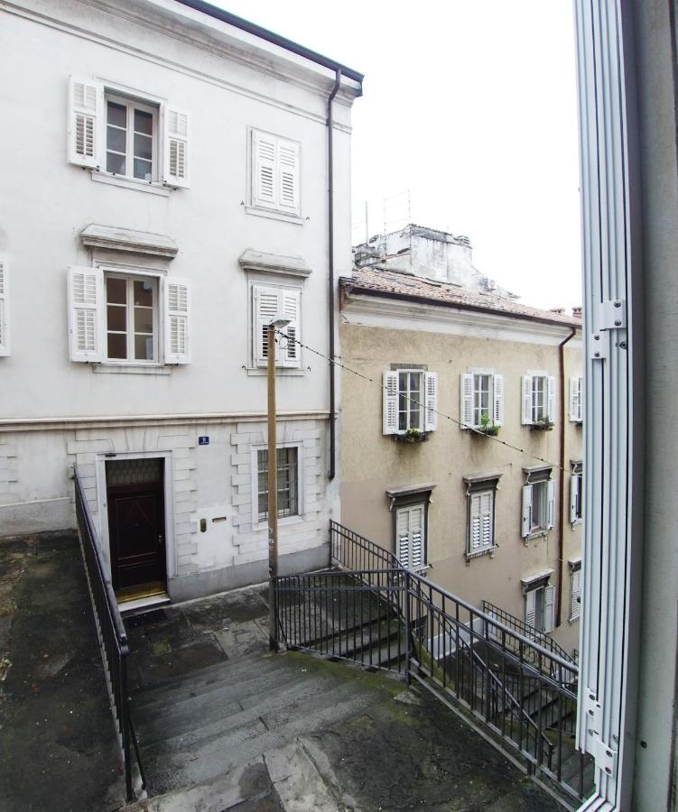 Casa Antica - Historical Apartment In Old City Center Terst Exteriér fotografie