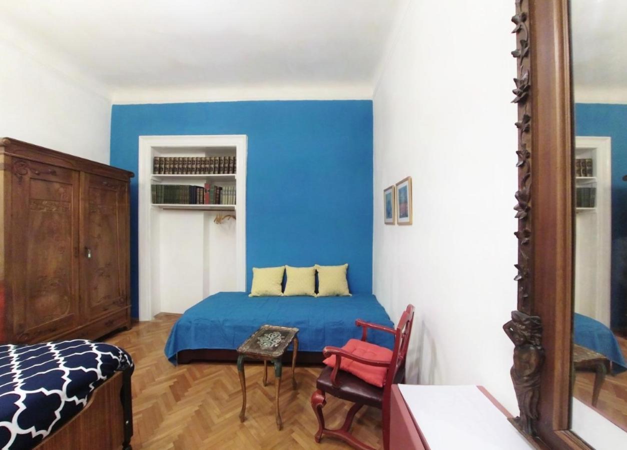 Casa Antica - Historical Apartment In Old City Center Terst Pokoj fotografie